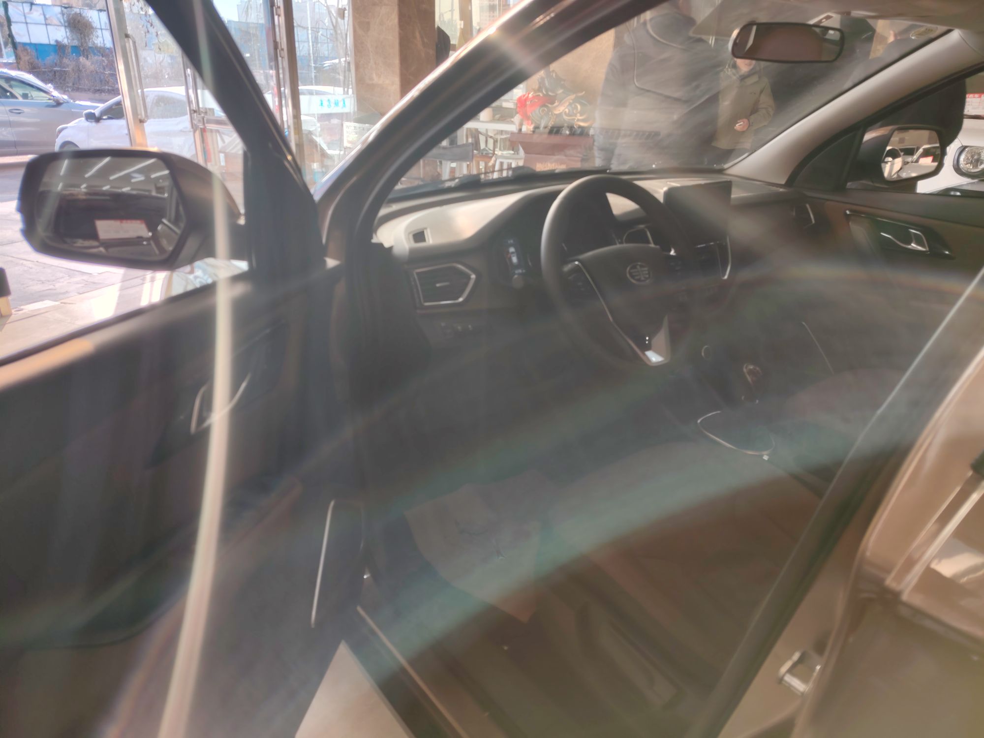 Used FAW Senya R7 2016 1.6L Manual Smart Version
