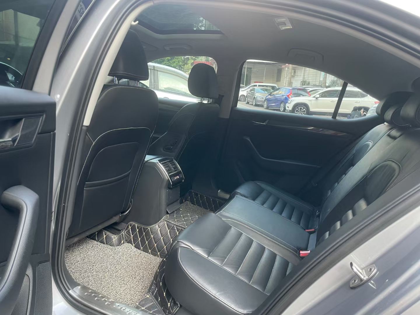 Used Skoda Superb 2016 TSI330 DSG Smart Drive Edition
