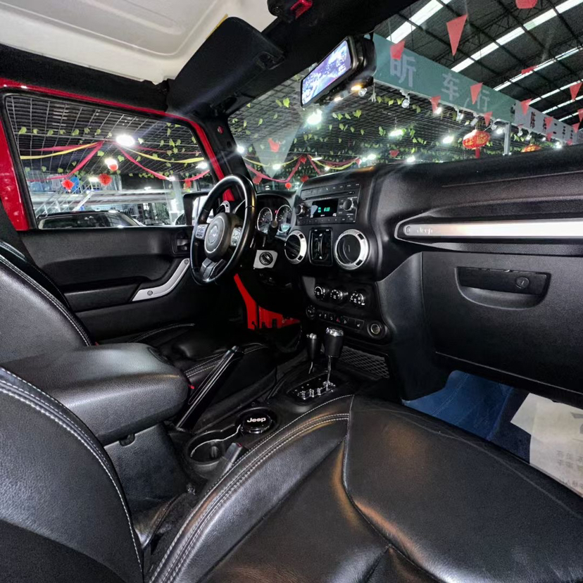 Used Jeep Wrangler 2017 3.0L Sahara Four-Door Comfort Edition
