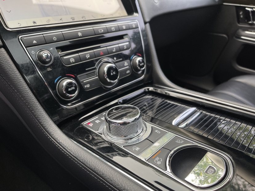 Used Jaguar XJ 2018 XJL 3.0 SC Two-Wheel-Drive Elegant Business Edition