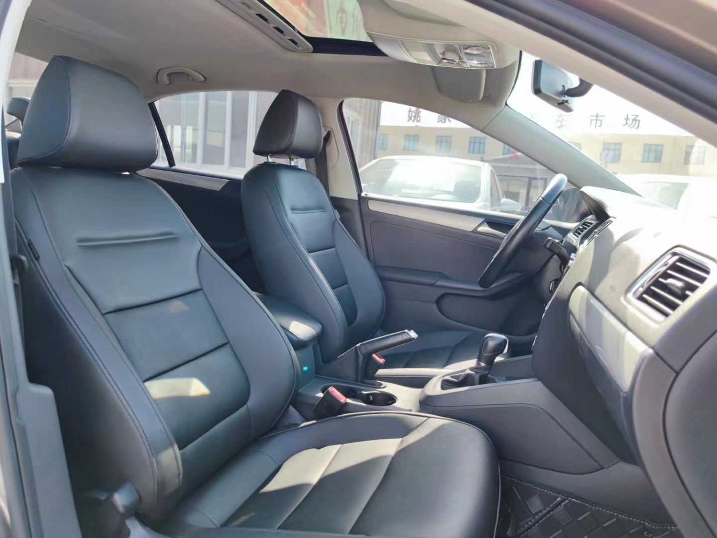 Used Volkswagen Sagitar 2014 Revised Version 1.4TSI Automatic Luxury Edition