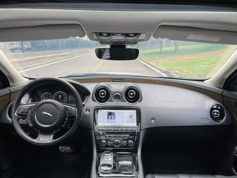 Used Jaguar XJ 2018 XJL 3.0 SC Two-Wheel-Drive Elegant Business Edition