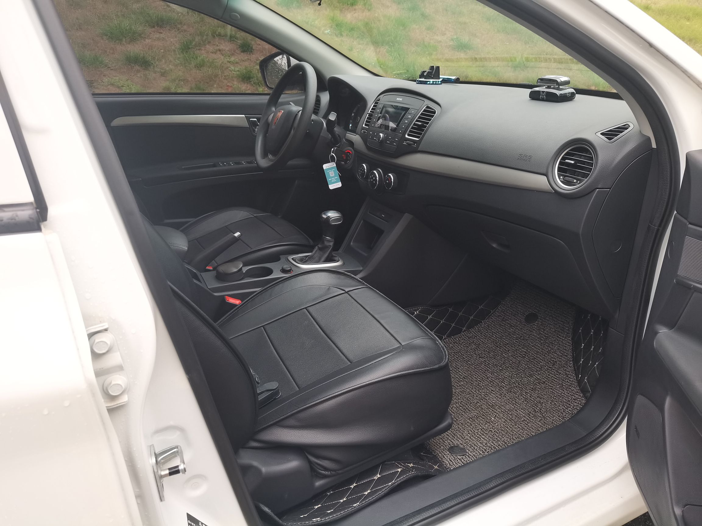 Used Roewe 350 2015 1.5L Automatic Luxury Sunroof Edition