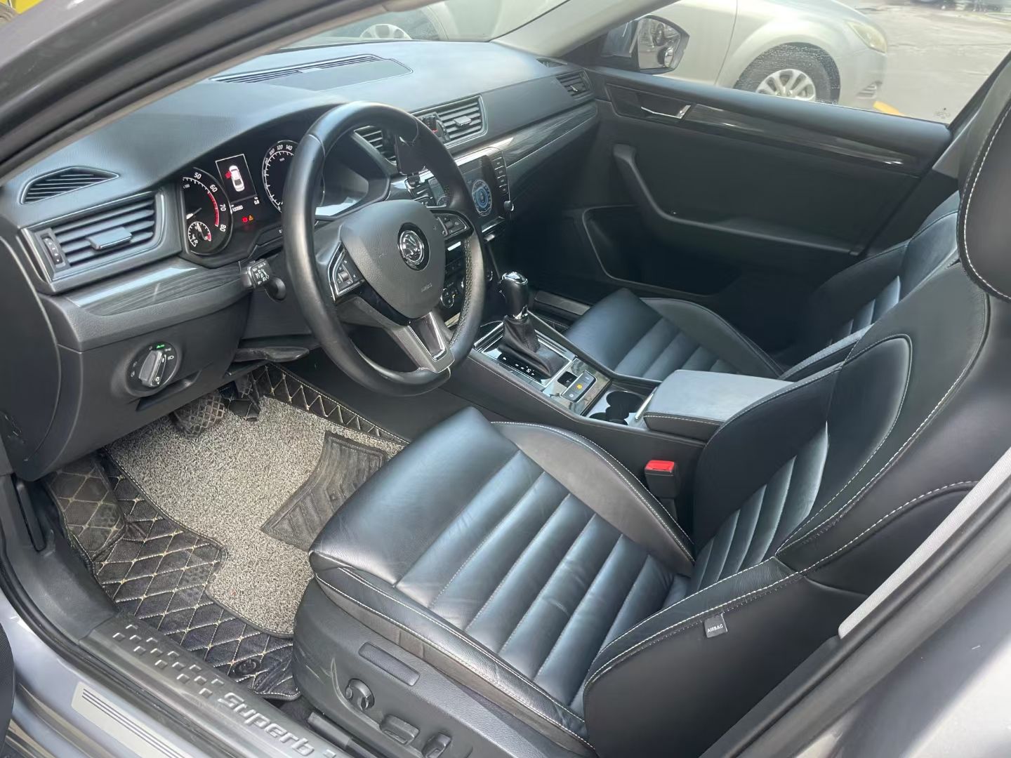 Used Skoda Superb 2016 TSI330 DSG Smart Drive Edition
