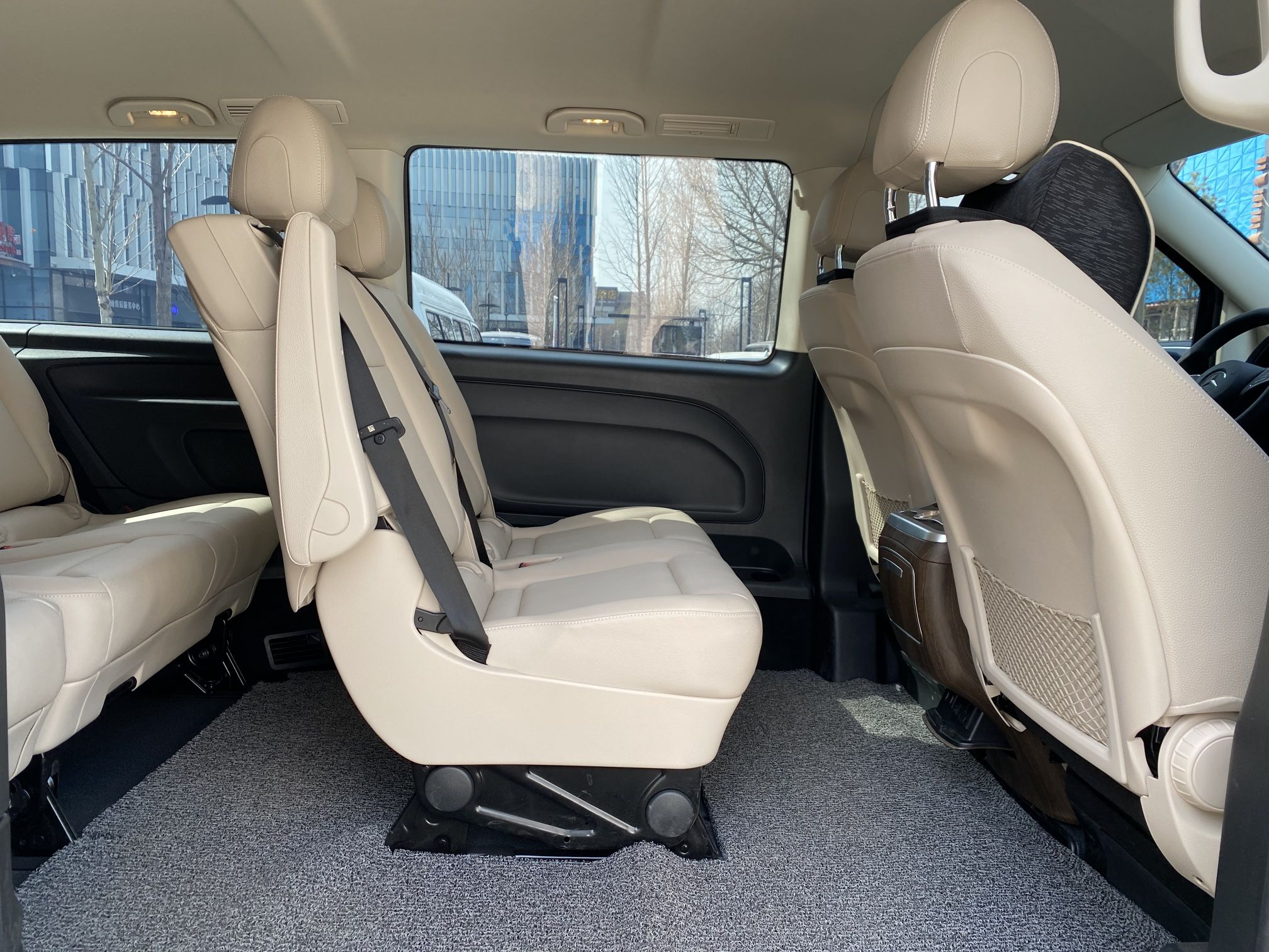 Used Mercedes-Benz Vito 2023 2.0T Elite Version 7 Seats
