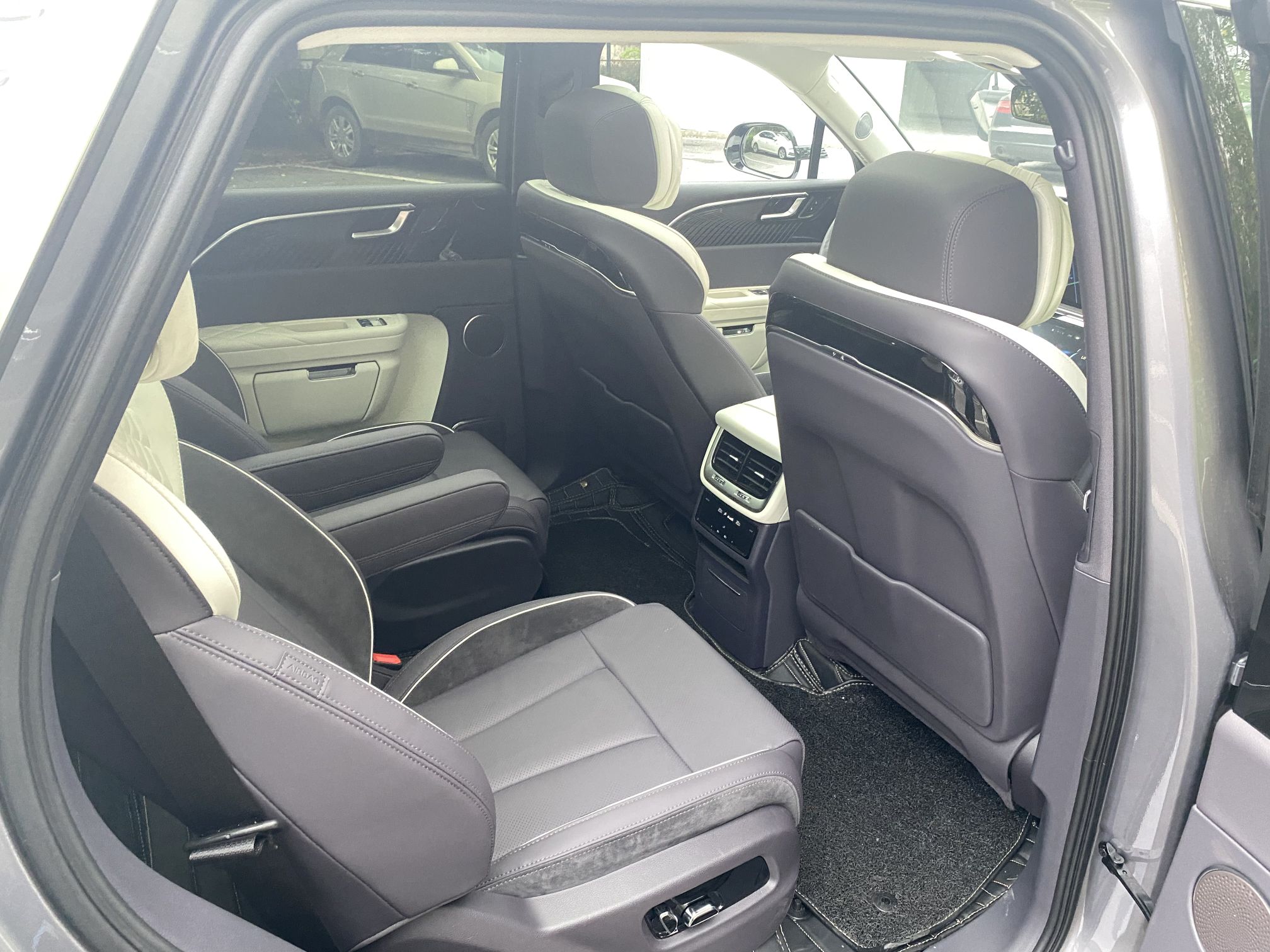 Used Hongqi E-HS9 2021 460 km Range Flagship Edition Six-Seater