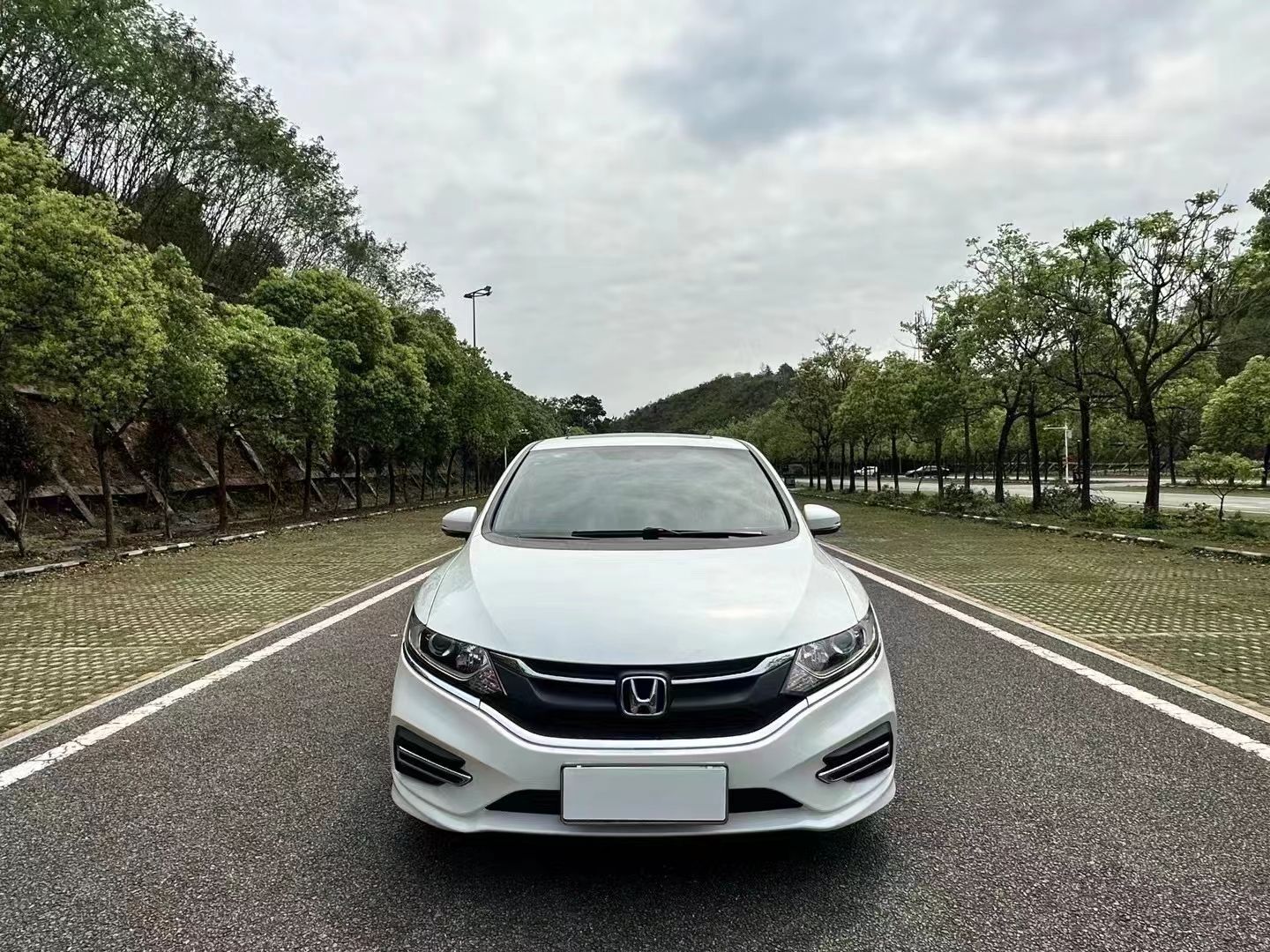 Used Honda Jade 2017 1.8L automatic Comfort version 5 seats