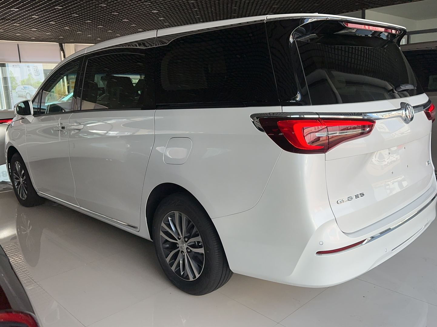 Used Buick GL8 2023 ES Lu Zun Comfort Model
