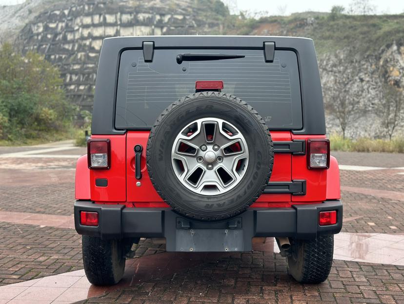 Used Jeep Wrangler 2017 3.0L Sahara Four-Door Comfort Edition
