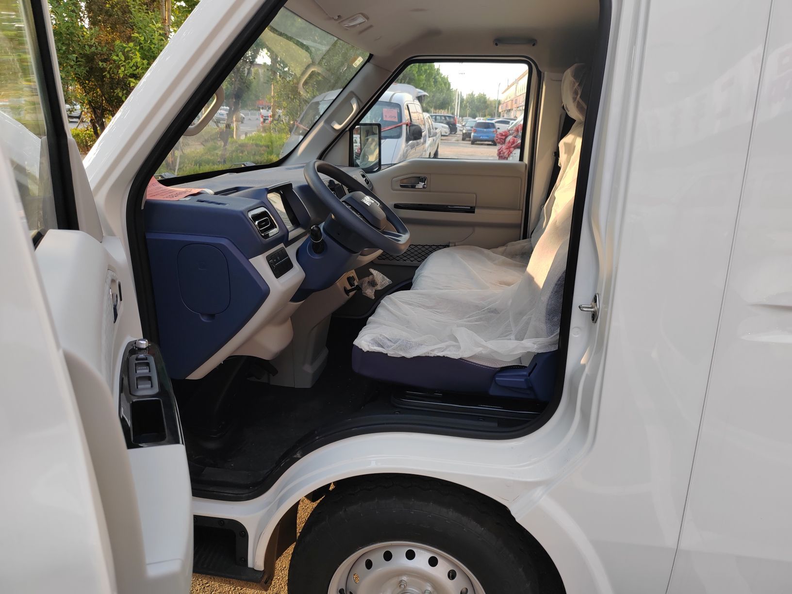 Used SRM New Energy E3L 2024 Custom Luxury Model