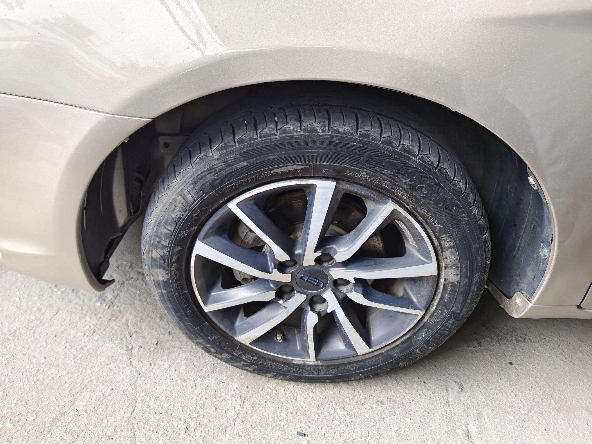 Used Geely Auto Emgrand 2019 Leading Edition 1.5L CVT Upward Asian Games Edition China VI
