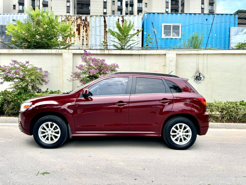 Used Mitsubishi ASX 2012 2.0 LUXURY Two-Wheel Drive with Navigation
