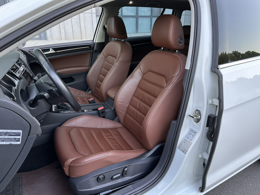 Used Volkswagen Golf (Import) 2014 1.4TSI Luxury Travel Edition
