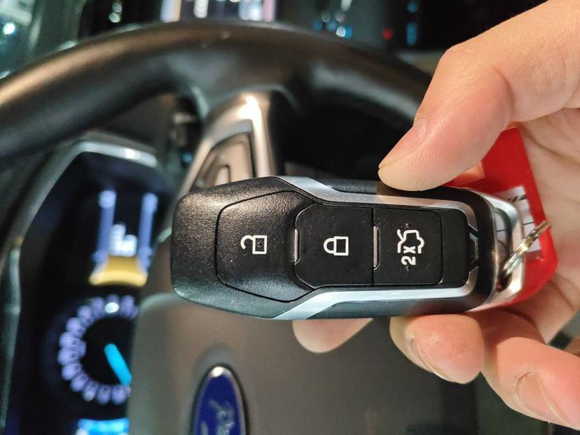 Used Ford Mondeo 2013 2.0L GTDi 200 Luxury Model
