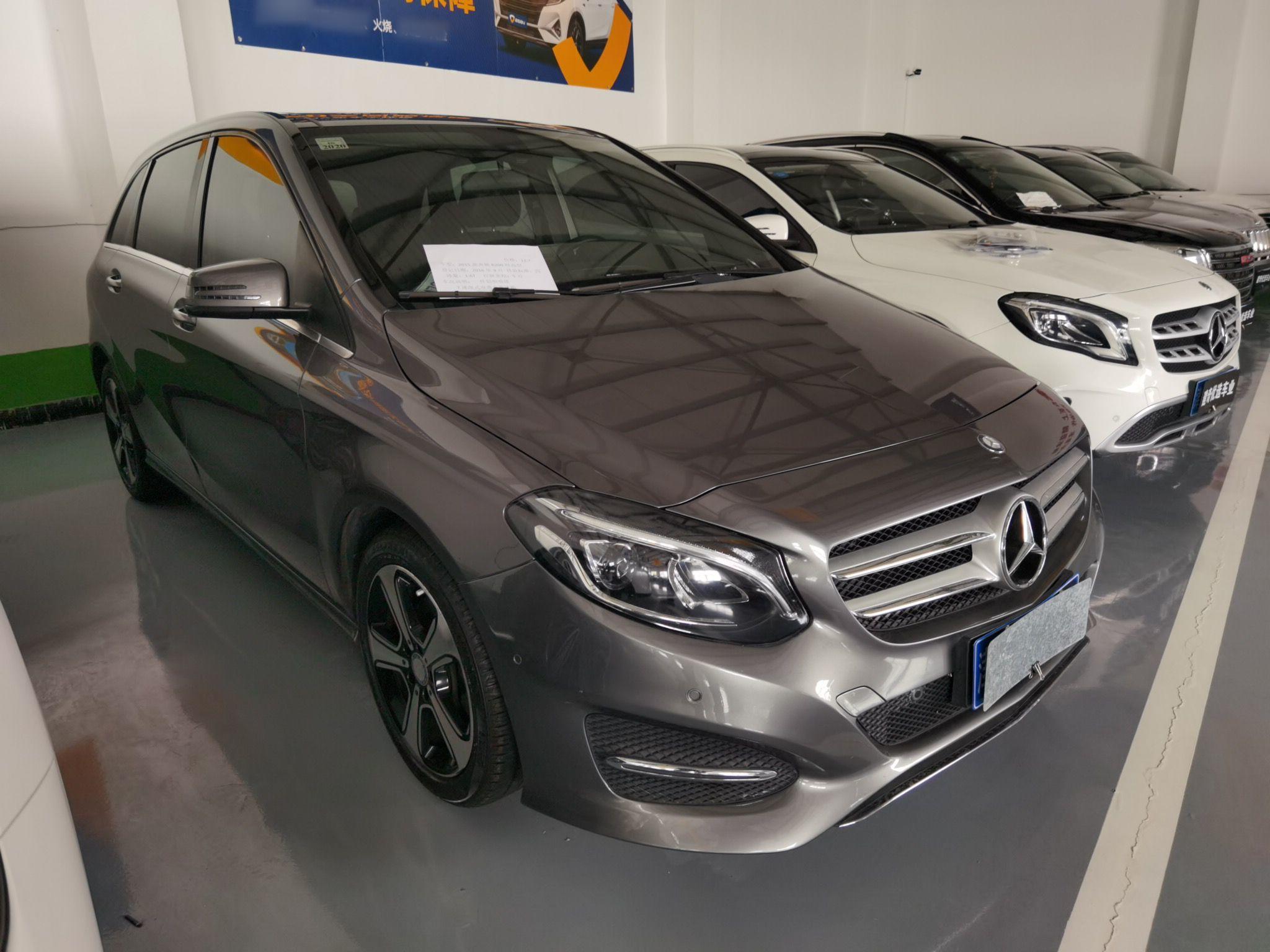 Used Mercedes-Benz B-Class 2015 B 200 Luxury Model Front Right 45 Deg