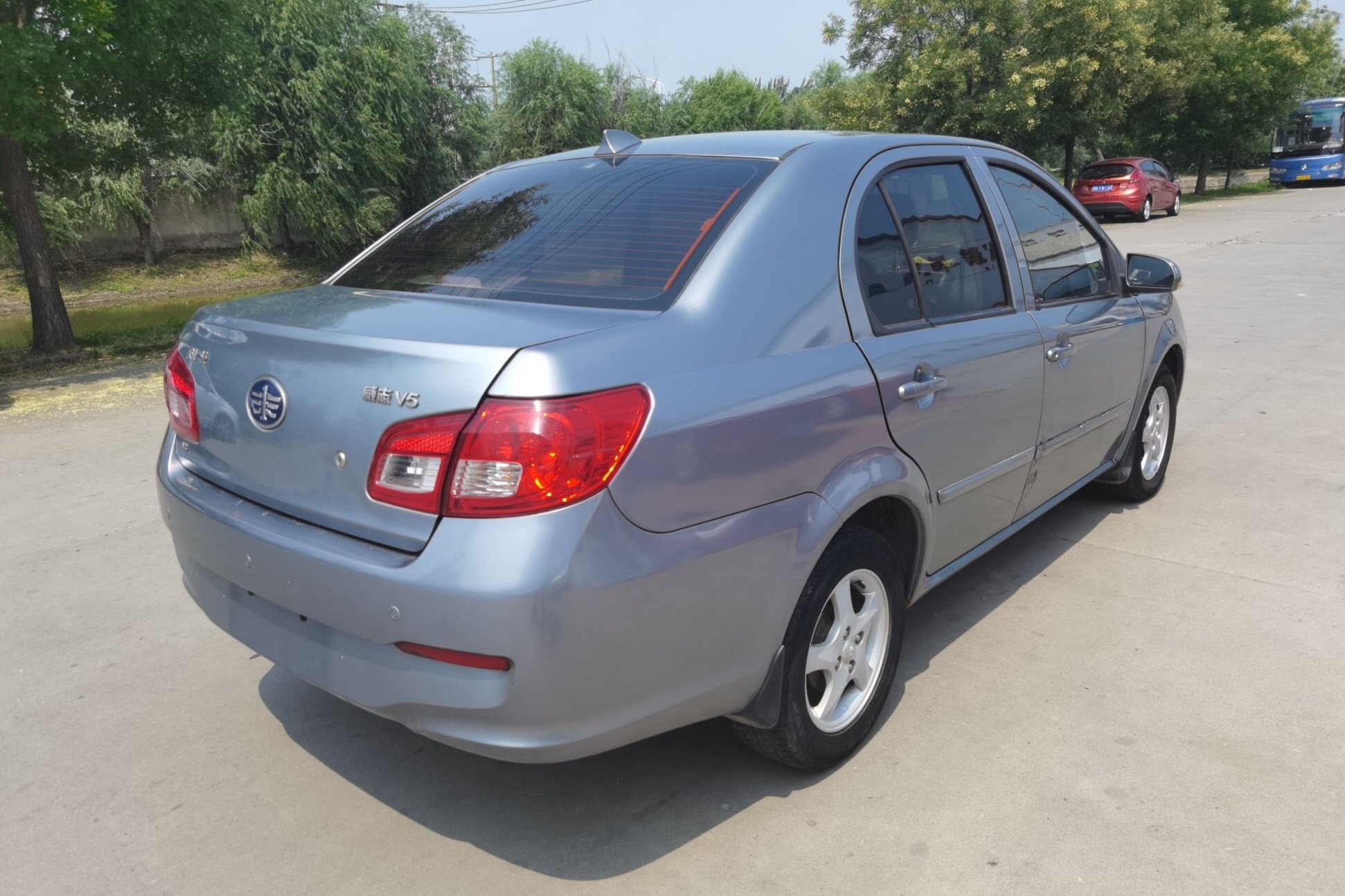 Used FAW Weizhi V5 2012 1.5L Manual Elite Edition