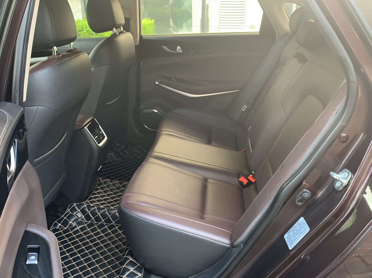 Used Changan Raeton CC 2018 1.5T Manual Elegant Model China V Standard
