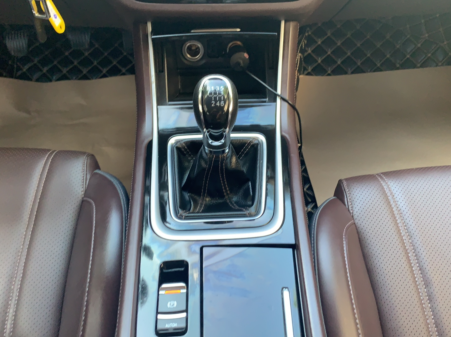 Used Changan Raeton CC 2018 1.5T Manual Elegant Model China V Standard
