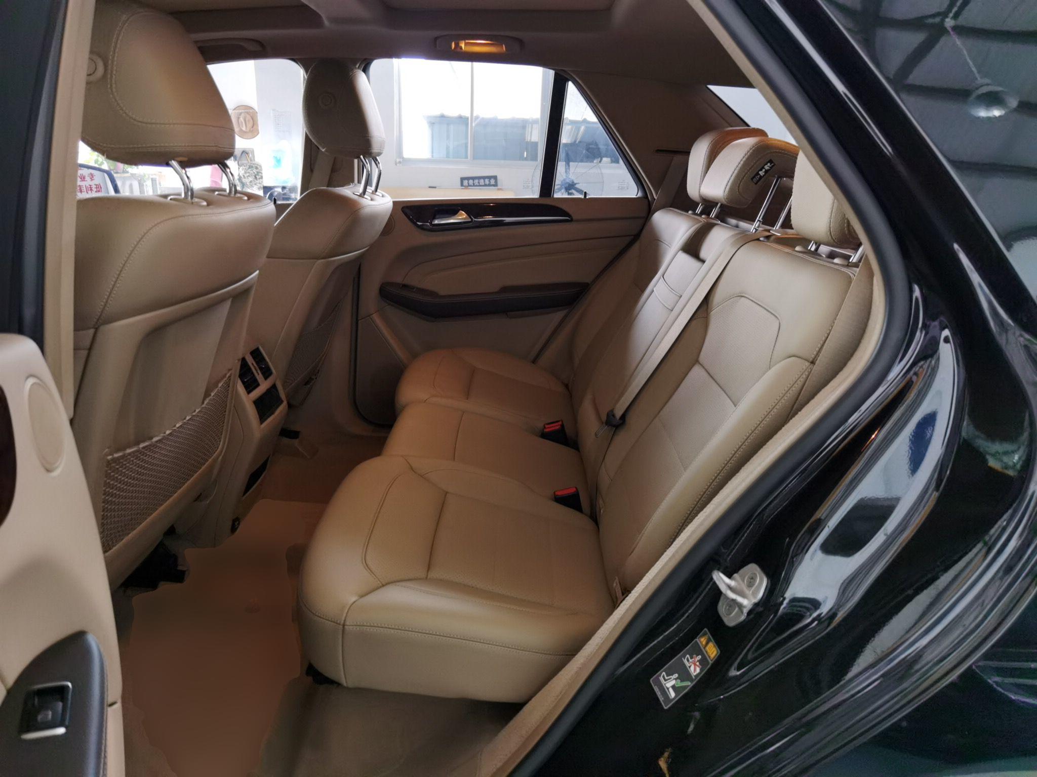 Used Mercedes-Benz M-Class 2014 ML 400 4MATIC Dynamic Model