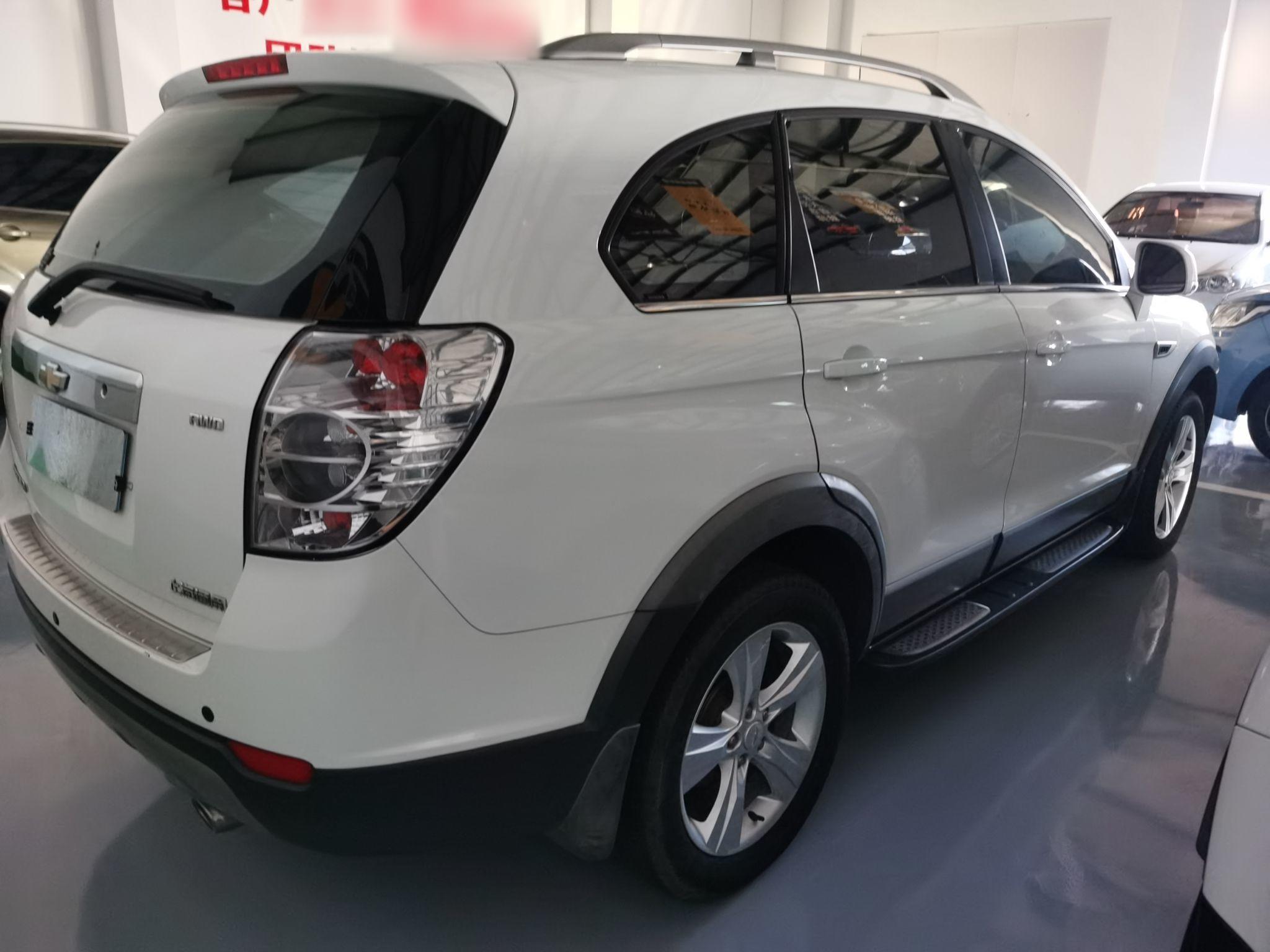 Used Chevrolet Captiva 2012 2.4L 4x4 Flagship Edition 7 Seats
