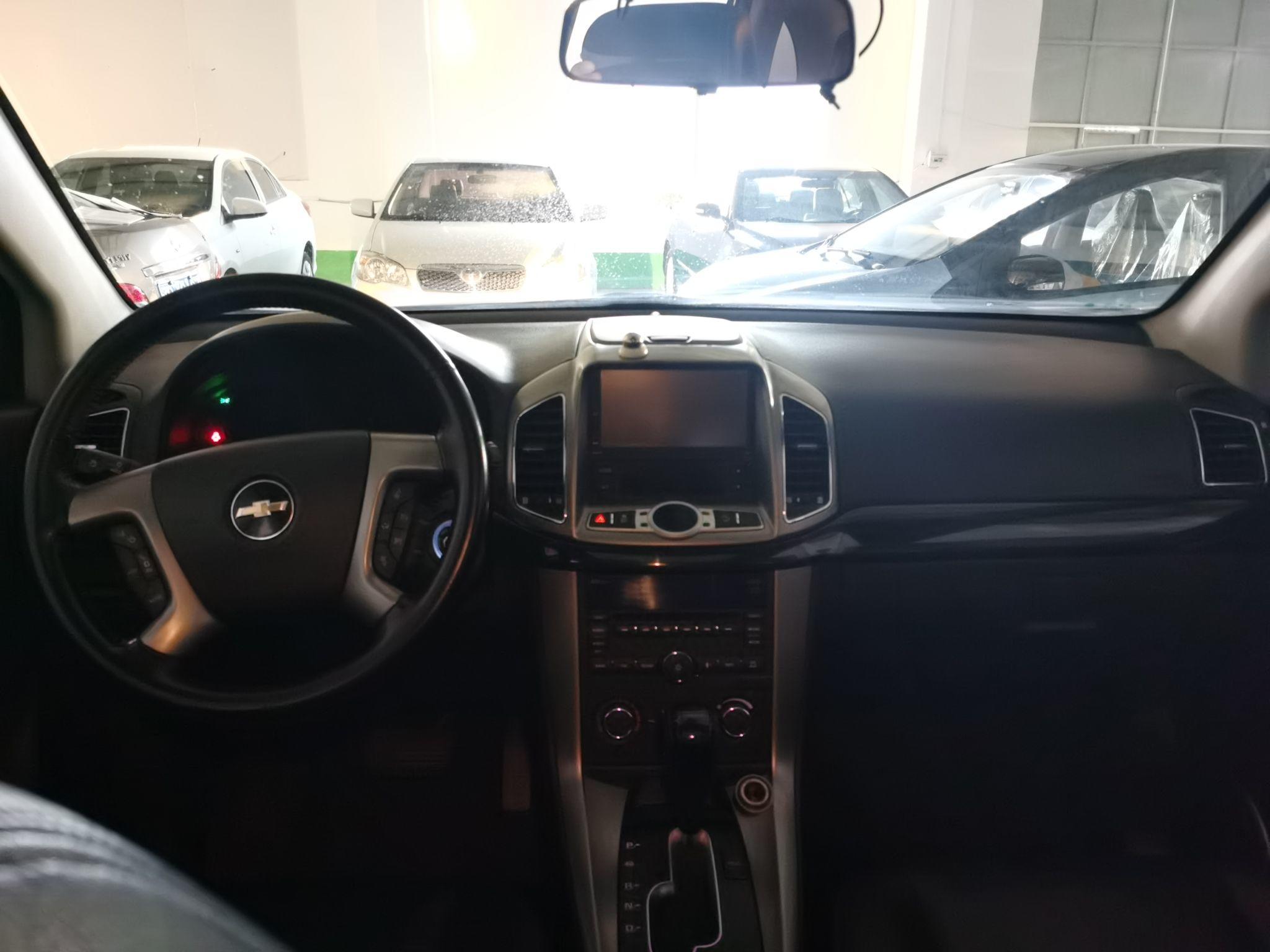 Used Chevrolet Captiva 2012 2.4L 4x4 Flagship Edition 7 Seats
