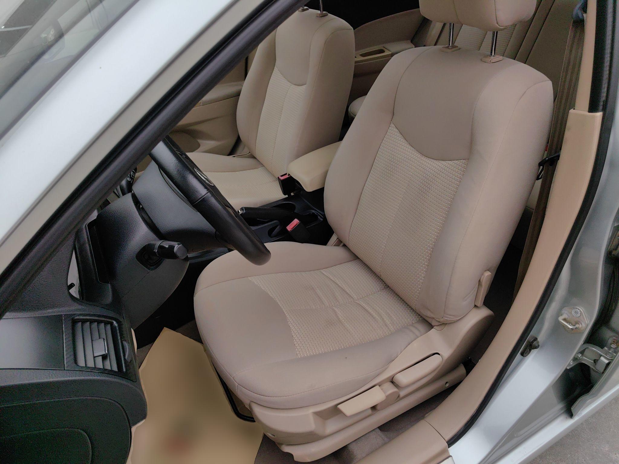 Used Bestune B50 2012 1.6L manual sunroof version
