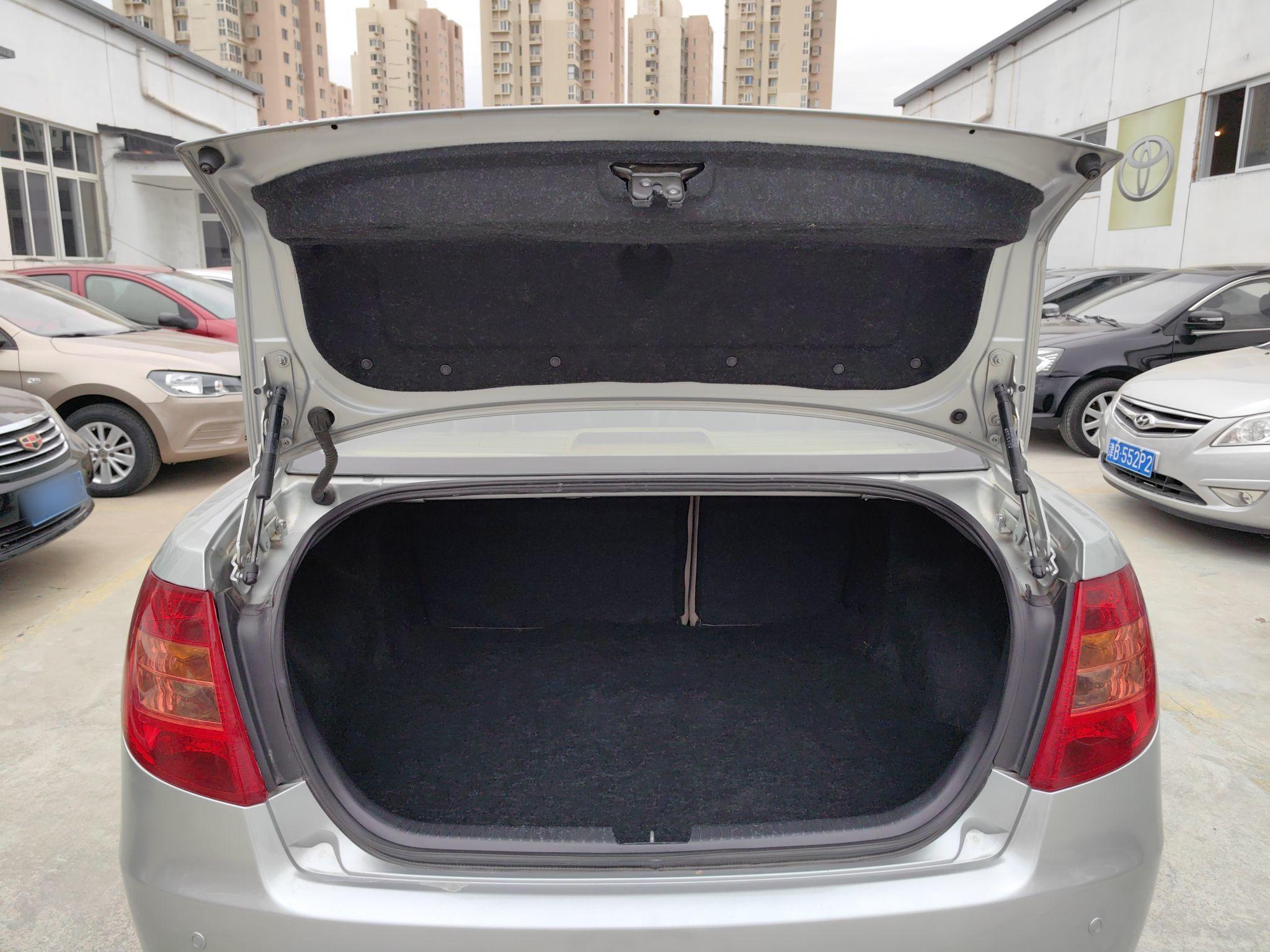 Used Bestune B50 2012 1.6L manual sunroof version
