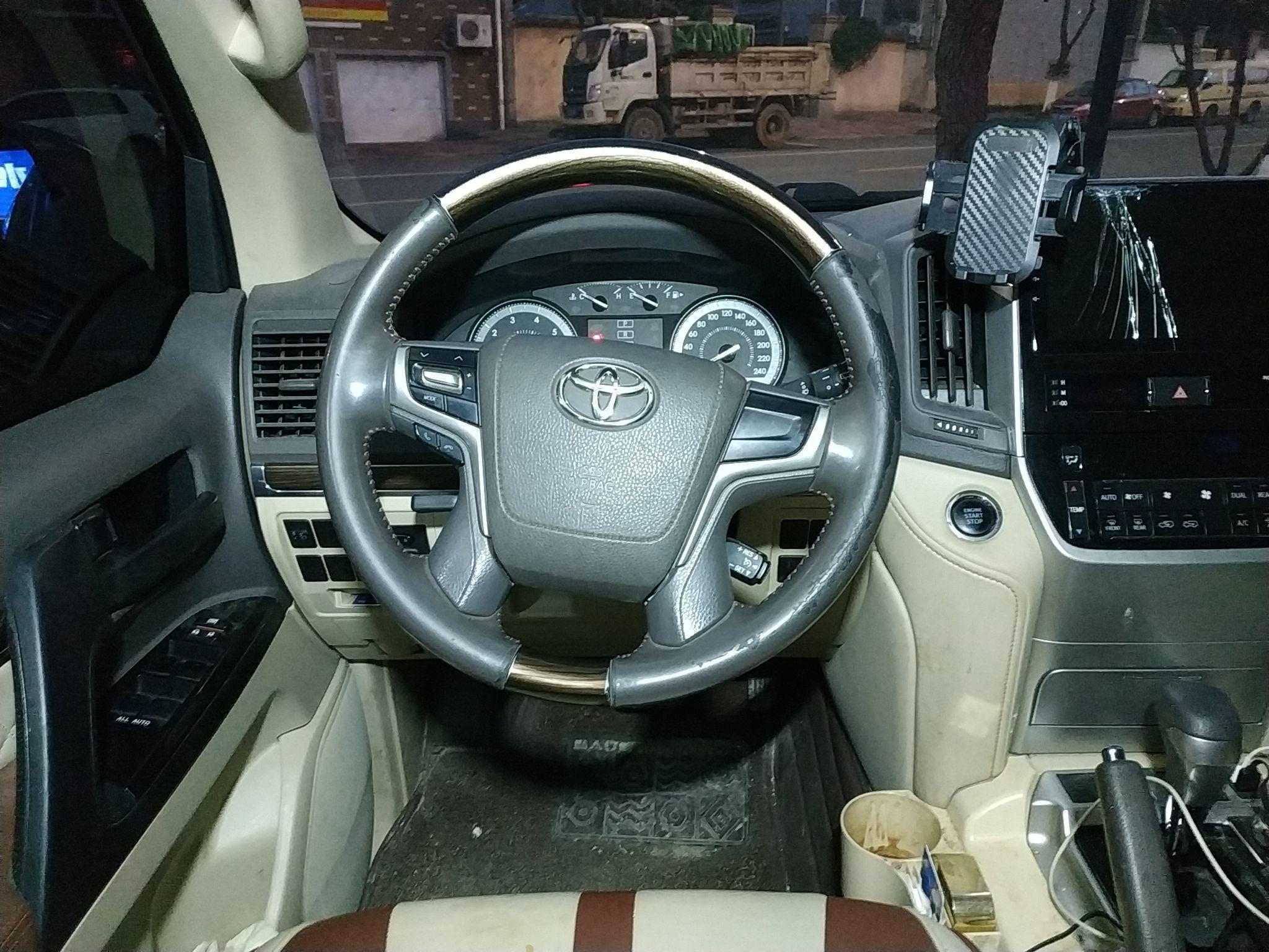 Used Toyota Land Cruiser 2016 4.0L Automatic GX-R Steering Wheel