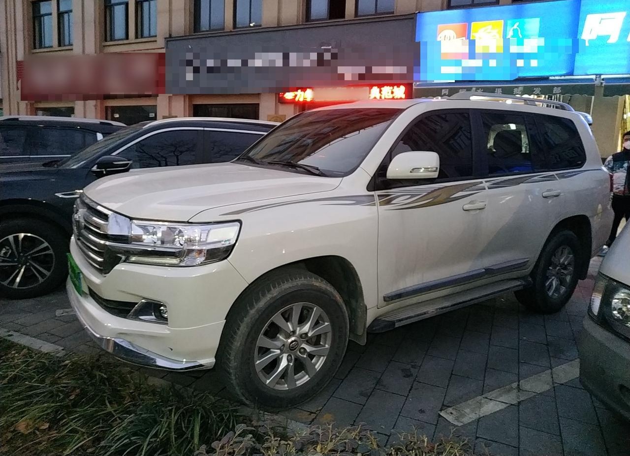 Used Toyota Land Cruiser 2016 4.0L Automatic GX-R Left Side