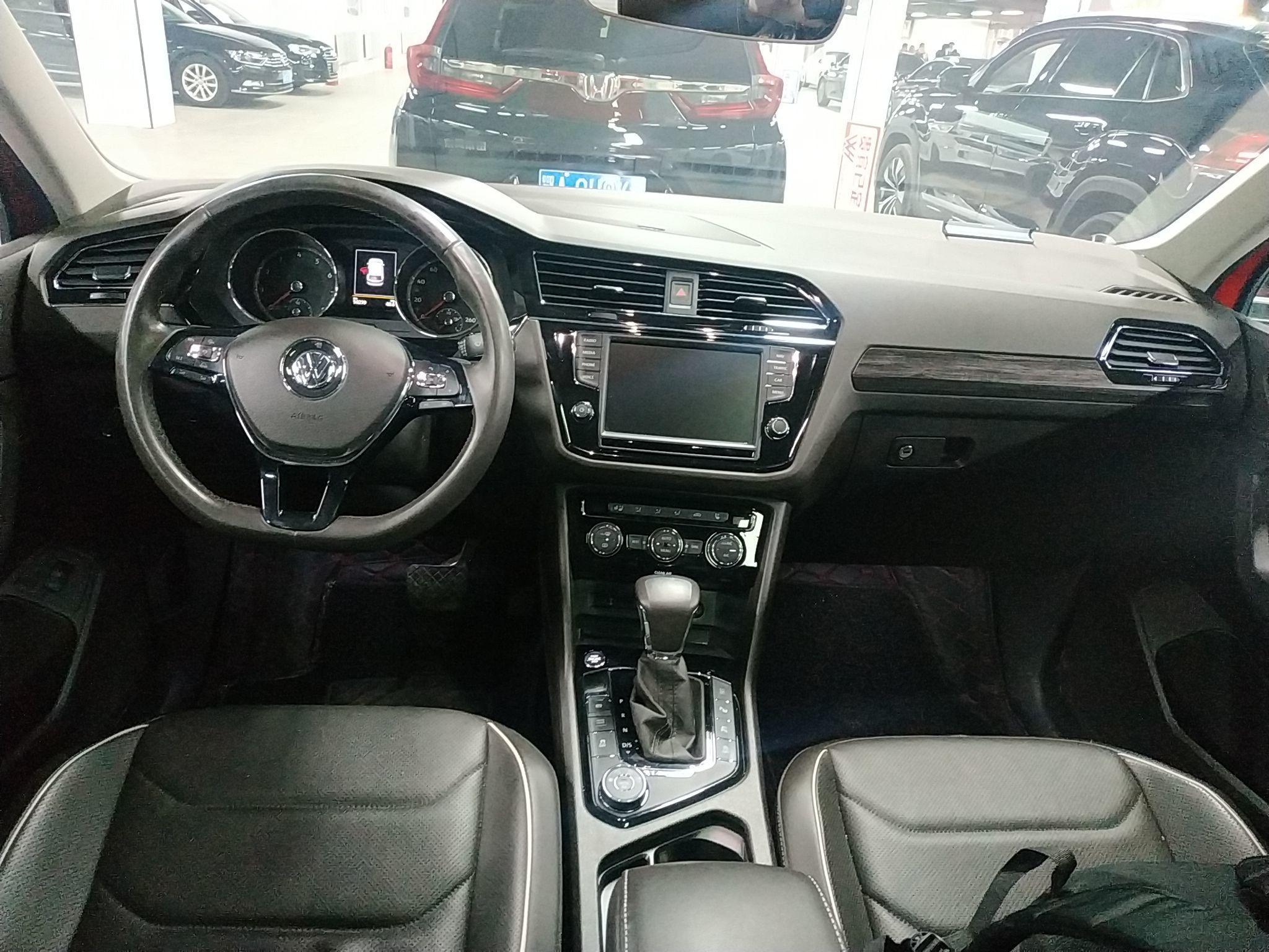 Used Volkswagen Tiguan L 2017 380TSI Automatic All-Wheel Drive Supreme Flagship Edition
