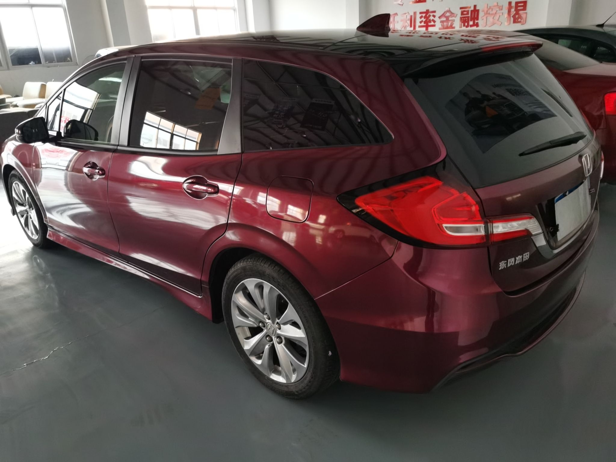 Used Honda Jade 2017 1.8L automatic Comfort version 5 seats
