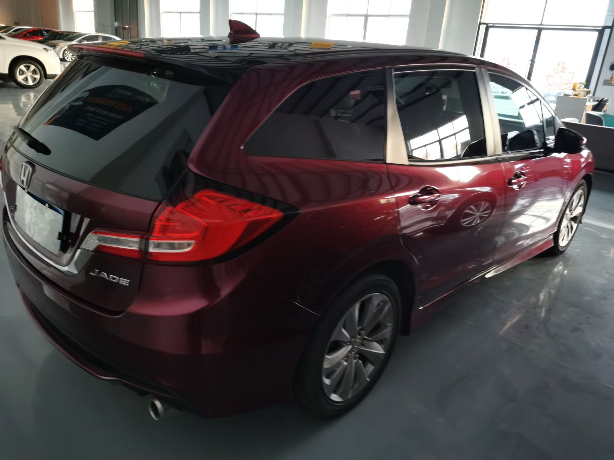 Used Honda Jade 2017 1.8L automatic Comfort version 5 seats
