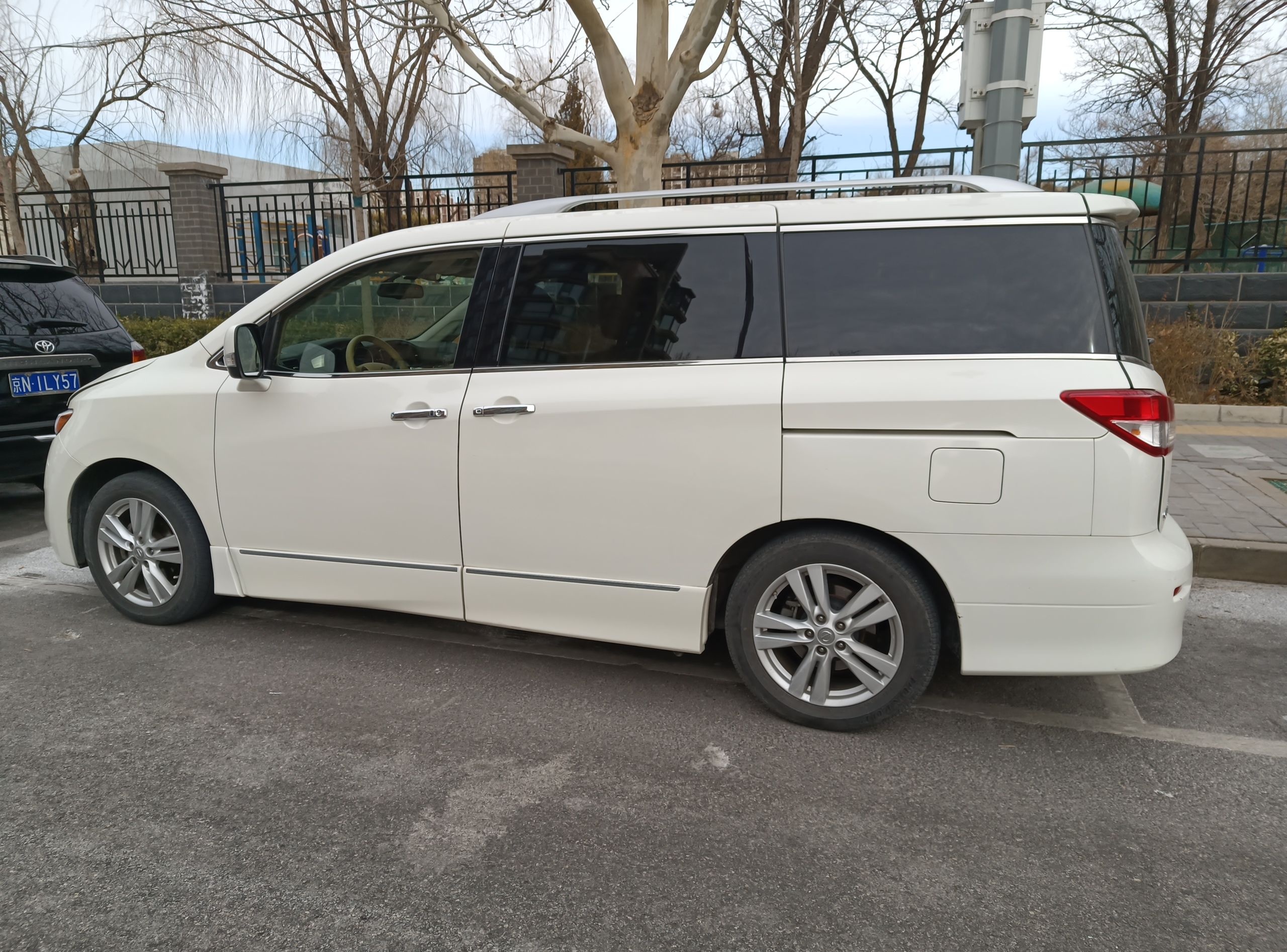 Used Nissan Quest 2013 3.5L SL
