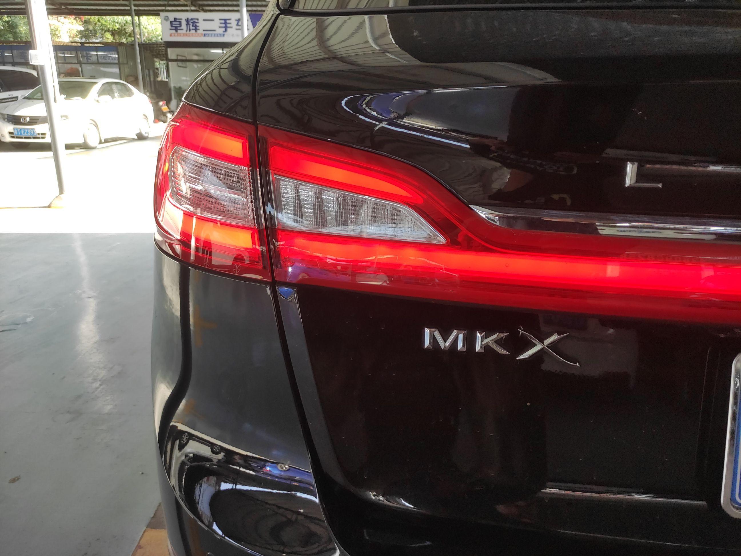 Used Lincoln MKX 2017 2.0T Two-Wheel Drive Deluxe Edition

