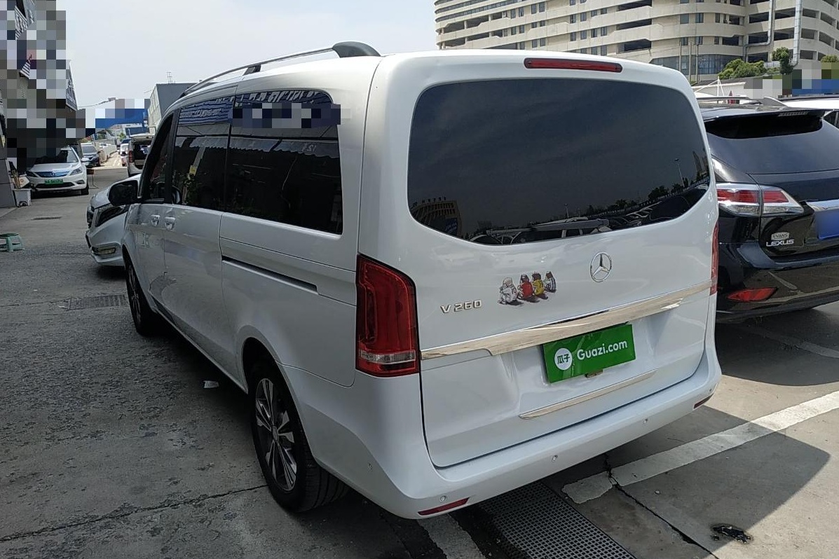Used Mercedes-Benz V-Class 2017 V 260 Avantgarde Edition
