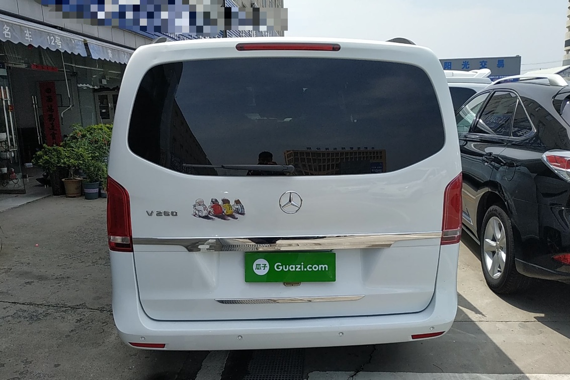 Used Mercedes-Benz V-Class 2017 V 260 Avantgarde Edition
