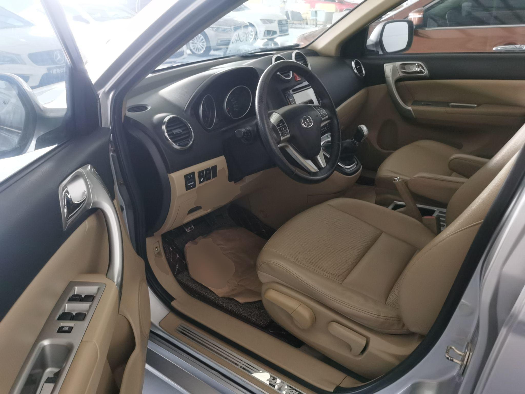 Used Haval H6 2011 2.0L Manual Two-Wheel Drive Elite Version