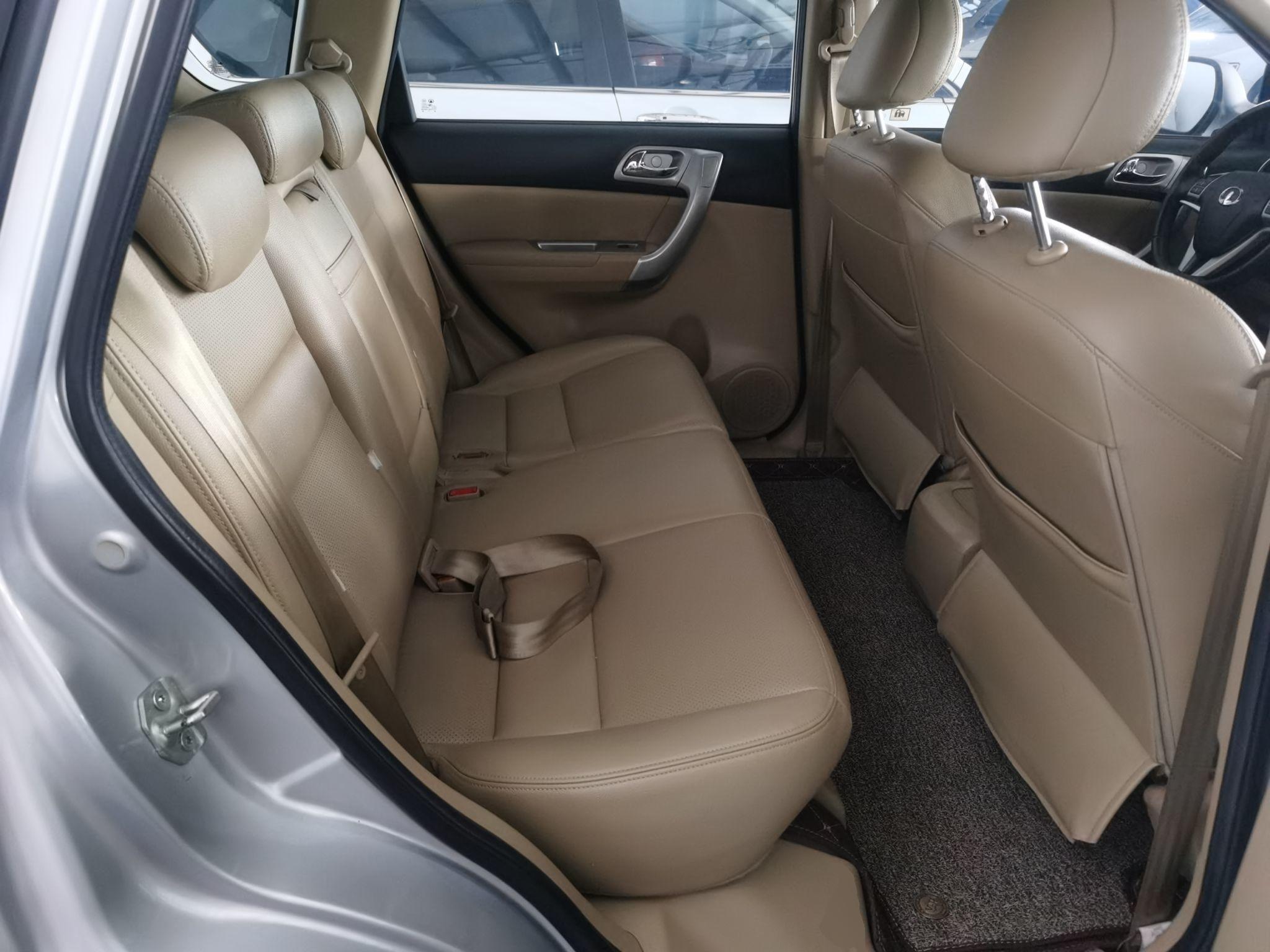 Used Haval H6 2011 2.0L Manual Two-Wheel Drive Elite Version