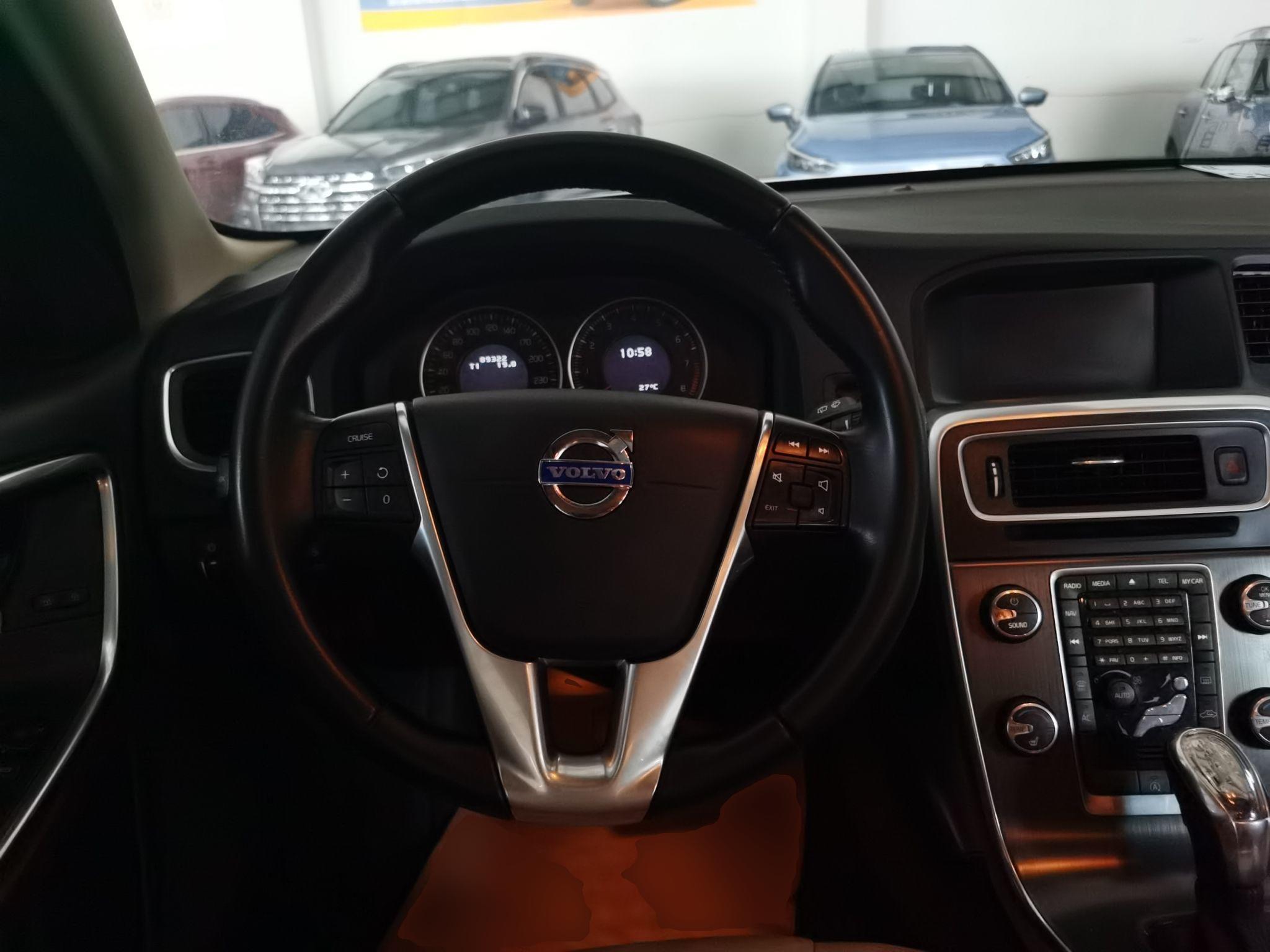 Used Volvo V60 2013 T5 Zhiya Edition