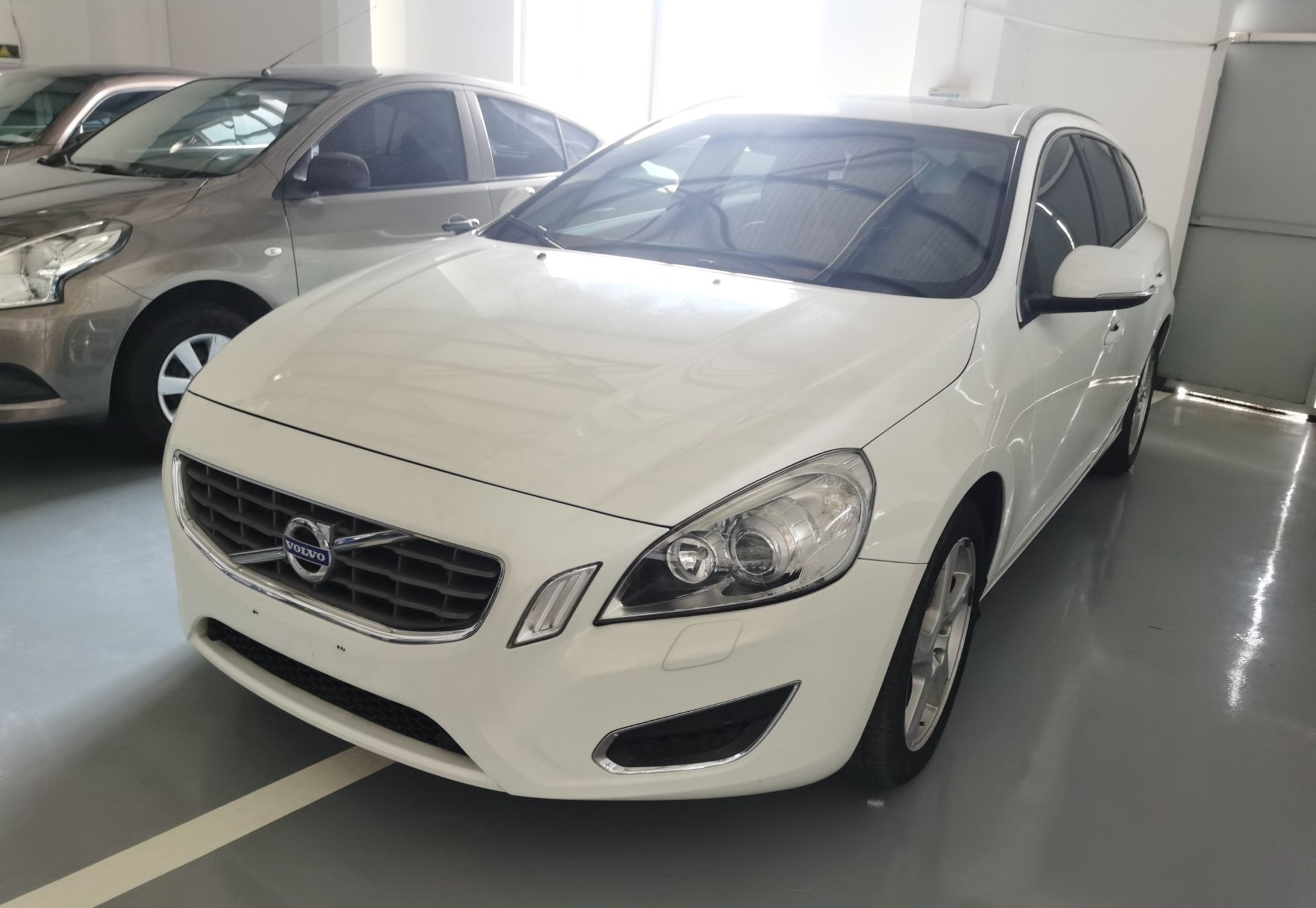 Used Volvo V60 2013 T5 Zhiya Edition