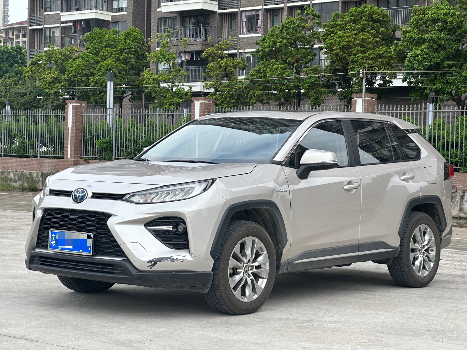 Used Toyota Wildlander 2020 Dual-Engine 2.5L E-CVT Two-Wheel Drive Luxury Edition