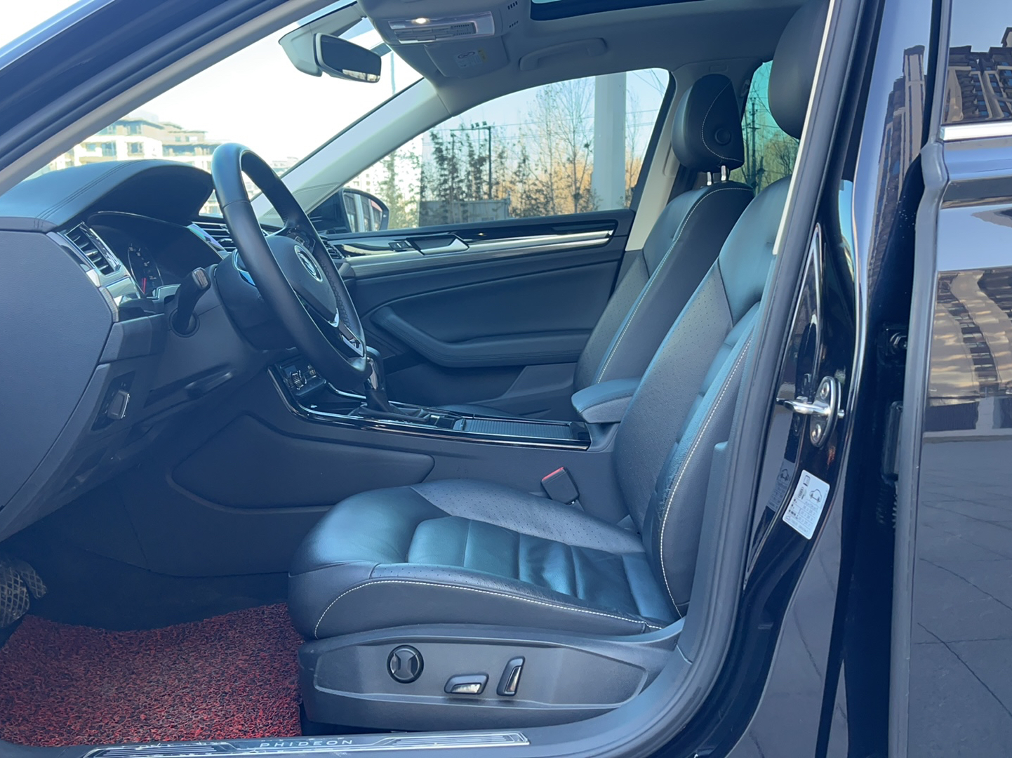 Used Volkswagen Phideon 2018 Revised Version 380TSI Two-Wheel Drive Business Edition
