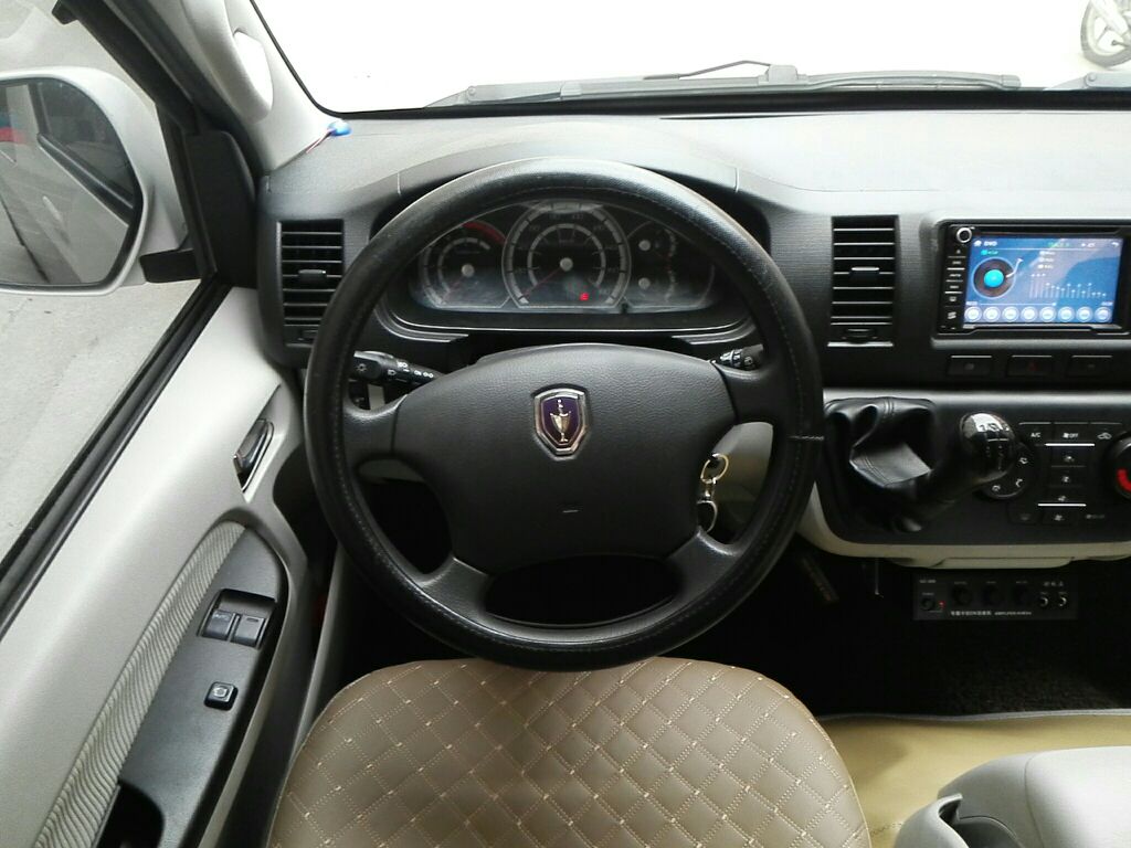 Used Jinbei Hiace 2013 2.5T Da Hai Shi W National Games Commemorative Luxury Edition
