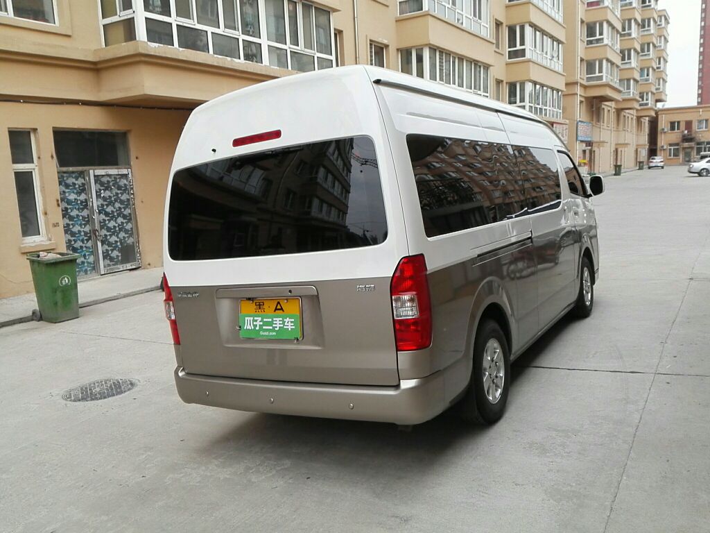 Used Jinbei Hiace 2013 2.5T Da Hai Shi W National Games Commemorative Luxury Edition
