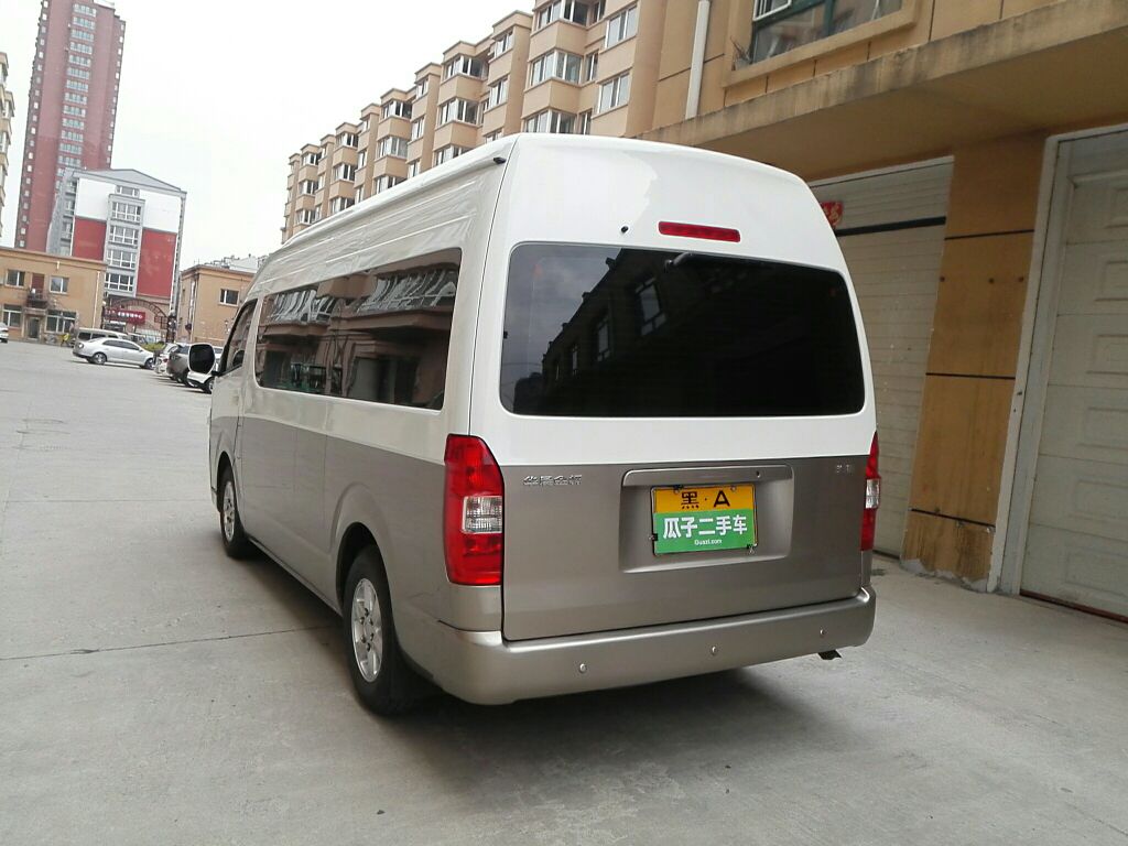 Used Jinbei Hiace 2013 2.5T Da Hai Shi W National Games Commemorative Luxury Edition
