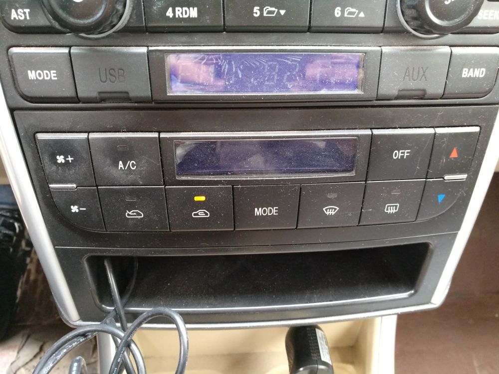 Used BAIC Off-Road E Series 2013 Sedan 1.3L Manual Lotte Edition