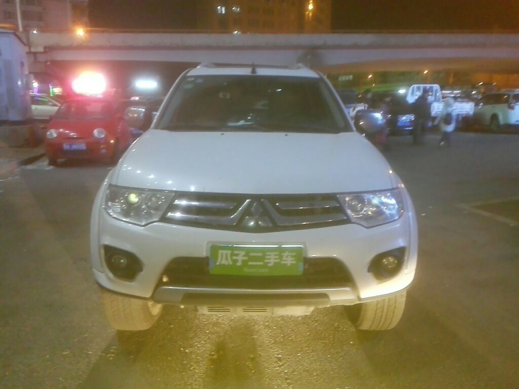 Used Mitsubishi Pajero Sport 2013 3.0L Automatic 4x4 Flagship Edition
