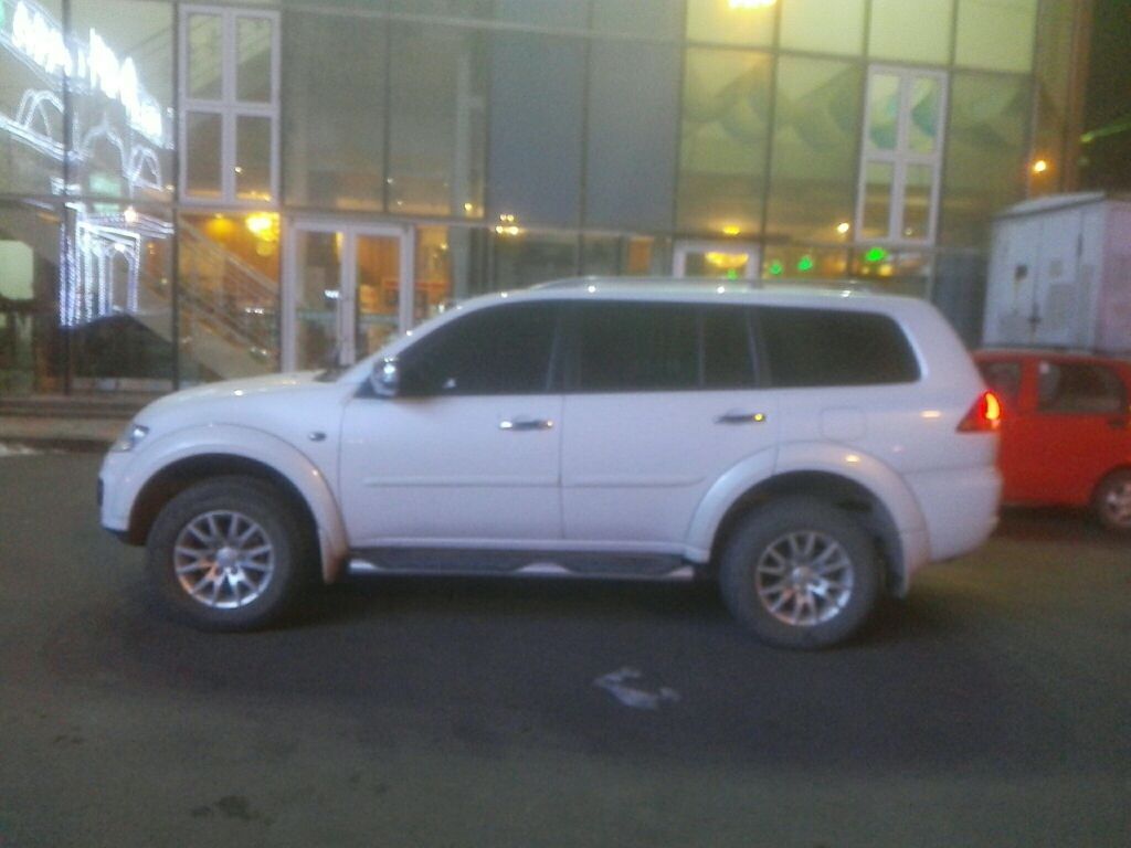 Used Mitsubishi Pajero Sport 2013 3.0L Automatic 4x4 Flagship Edition
