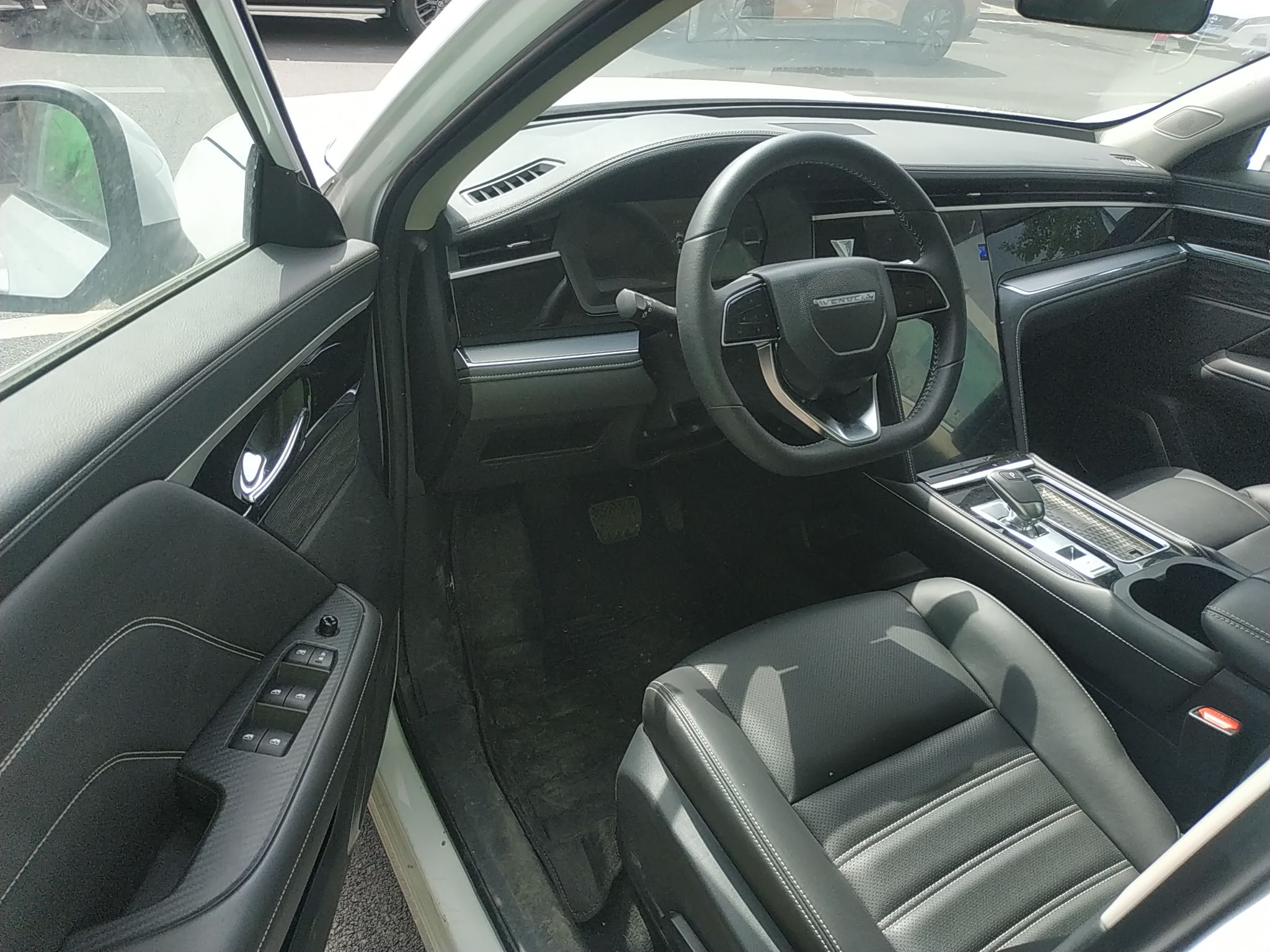 Used Venucia Star 2023 260T Starful Achievement Edition Pro