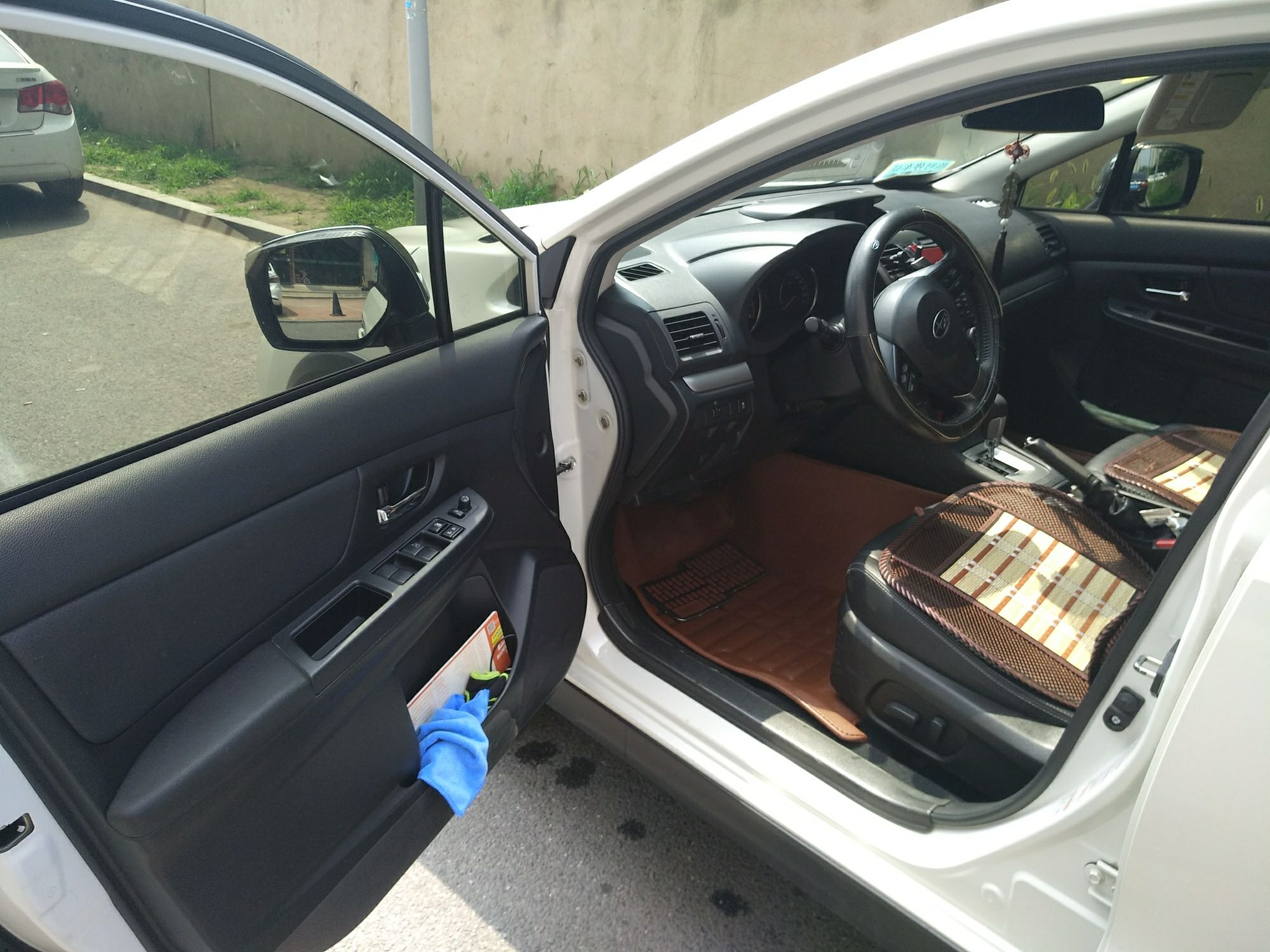 Used Subaru XV 2012 2.0i Luxury Edition
